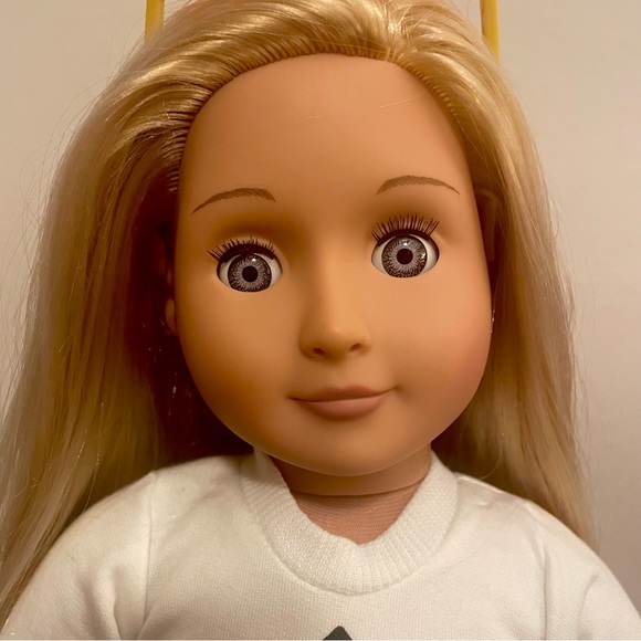Our Generation 18 in Doll with Outfit - Picture 6 of 7